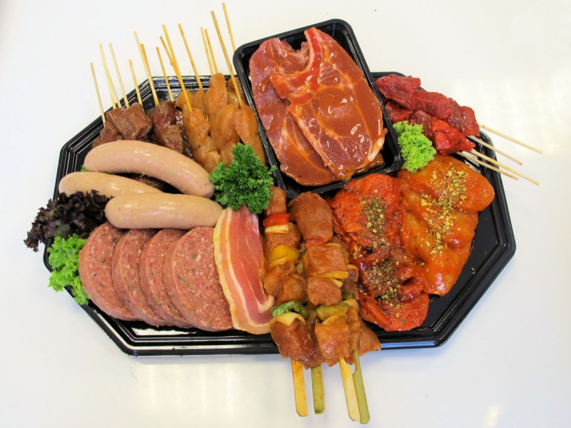 boucherie-LES MUJOULS-min_bbq_butcher_shop_supermarket_meal_party-766127